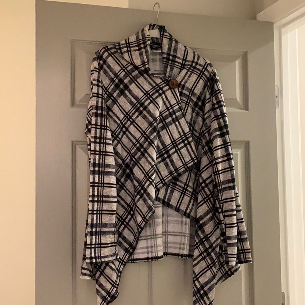 Nordstrom’s Bobeau Front Button Navy & Grey Soft Cardigan